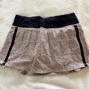 Lululemon Black and Pink Patterned Skirt